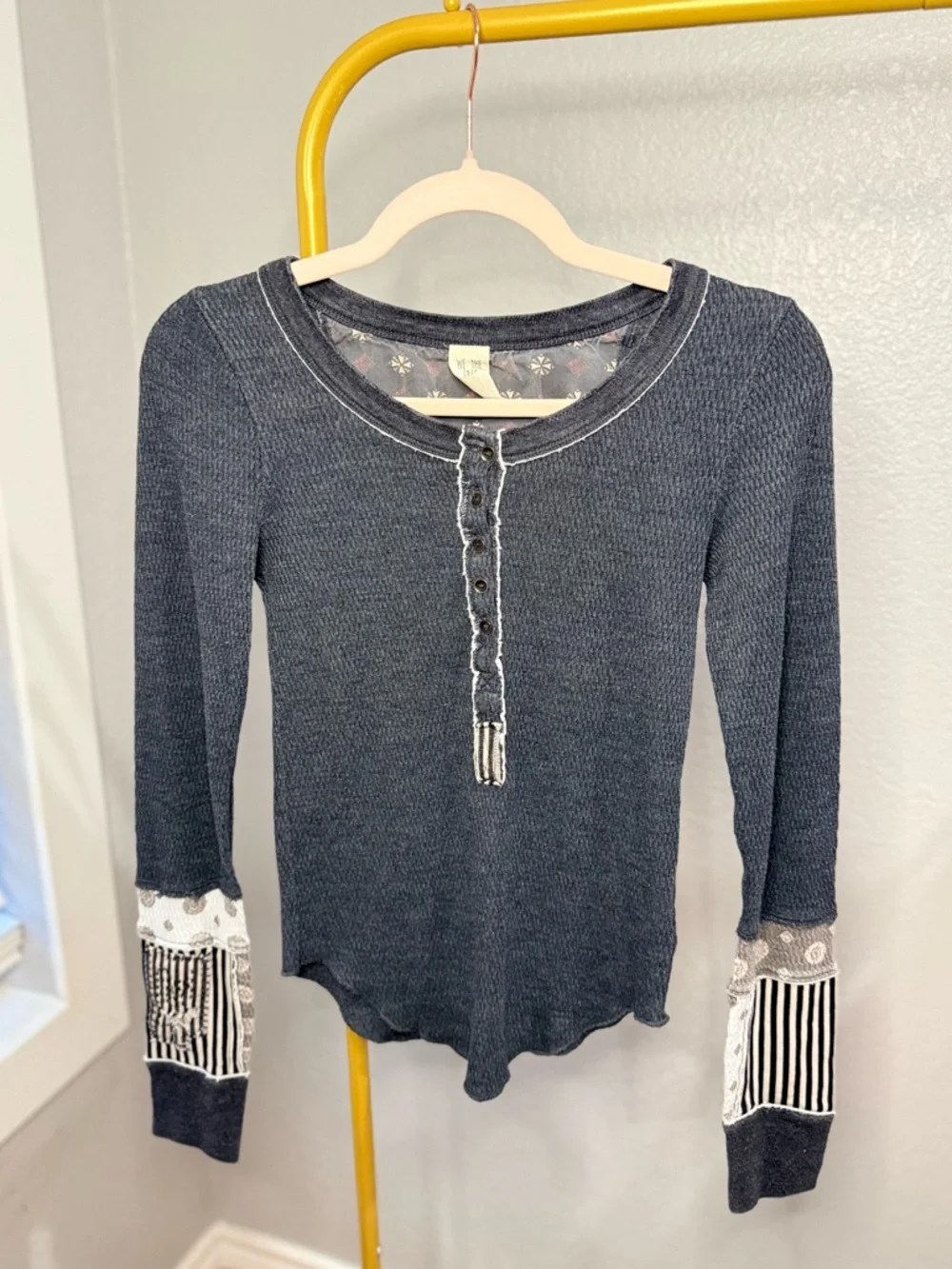 Free People Railroad Mixed Media Henley Charcoal Small - Picture 2 of 10